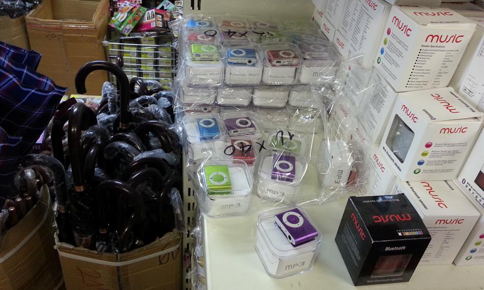 2015-4-7-126toys 4.jpg